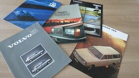 Prospekty Volvo 60. až 90. léta.