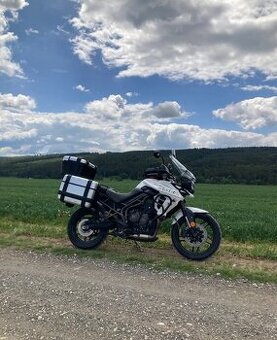 TRIUMPH TIGER 800 XR