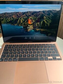MacBook Air zlatý, 13,3 palcový 8 GB/256GB SSD
