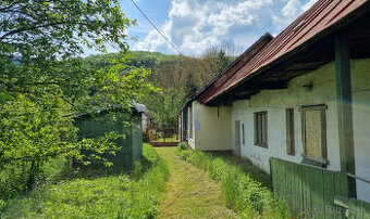 RODINNÝ DOM -CHALÚPKA a POZEMOK 523m2 MORAVSKÉ LIESKOVÉ-NMNV