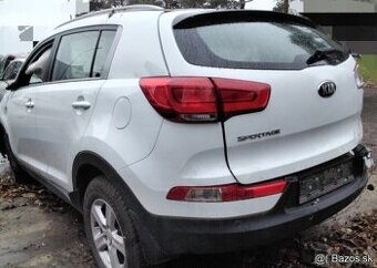 KIA SPORTAGE 1.6 GDI 2015 predám DVERE PRAVÉ PREDNÉ, DVERE