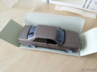 BMW E32 750il - model 1:24 Schabak -doprava v ceně