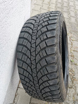 Predám set zimných pneu Kumho WinterCraft WP71 225/45/R17