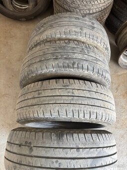 225/65R16 C Michelin