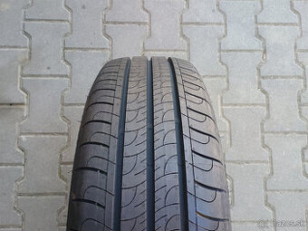 Letné pneu GoodYear EfficientGrip Cargo 195/65 R16C