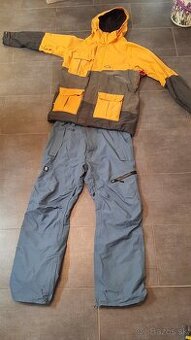 Snowboard bunda Oakley a nohavice Horsefeathers