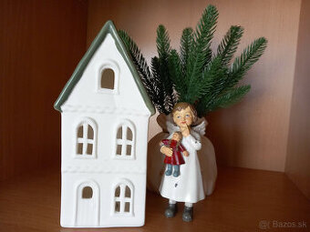 Keramický Led domček vysoký 22x10,5x8 cm - 1