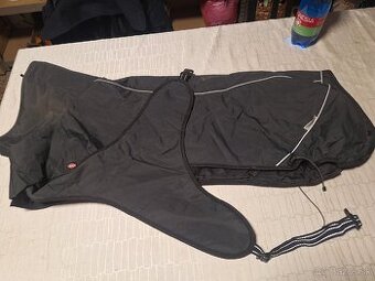 Zimny kabat pre velkeho psa Trixie Calvi 70cm