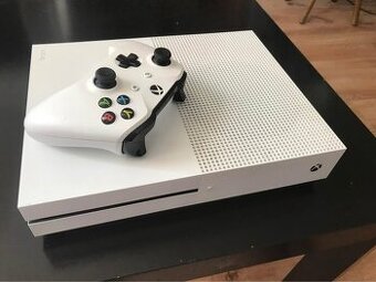 Predám XBOX ONE S 500 GB, - 1