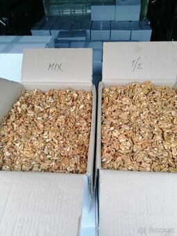 Vlašské orechy - lúpané