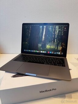 MacBook pro 13”