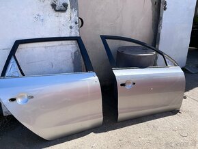 Hyundai i30 zadne pravé dvere
