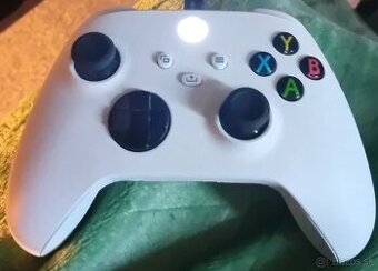 Bezdrôtovy  ovládač na Xbox