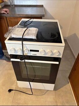 Sklokeramický sporák Mora