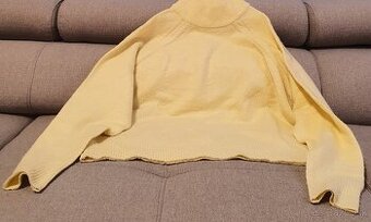 PREDAJ - SVETER S VYSOKÝM GOLIÉROM