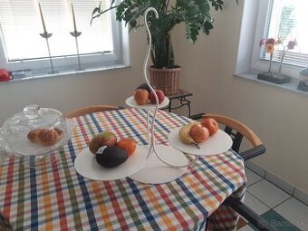 Stojan na 3 torty kovový