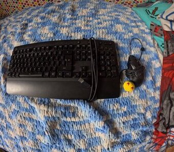 Klávesnica logitech+myš logitech