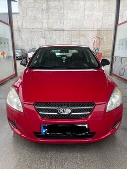 Predám KIA Ceed 1.4 MPI ( 77 kw ), 1. majiteľ