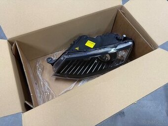 Svetlo lave skoda octavia 3 711307024258