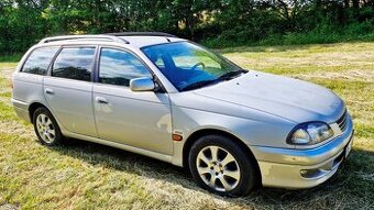 TOYOTA AVENSIS kombi