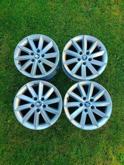 ŠKODA Superb elektrony / disky 5x112 R16