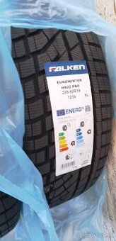 Predám sadu úplne nových zimných pneu Falken EUROWINTER HS02