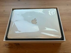 MacBook Air 2017 13,3 palcový