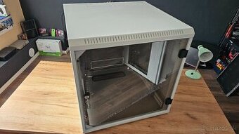Triton 19" závesný rack 12U/600mm RBA, sivý