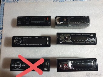 Predam 1 din radia USB,AUX,BLUETOOTH