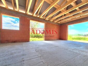 Predáme 5izbový tehlový bungalov Ruskov 126m2, pozemok 620m