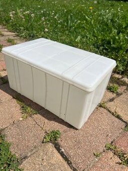 Uzatvárateľné plastové boxy