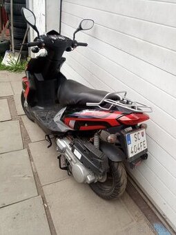 125