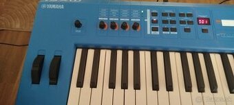 Yamaha MX61 V2 Blue