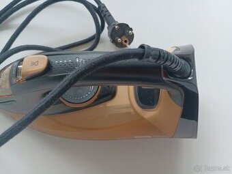 Predaj žehlička naparovacia Philips Azur