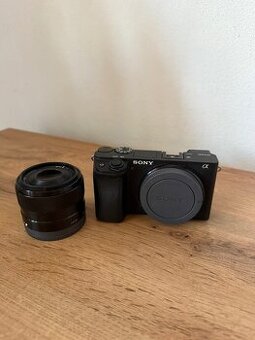 Sony A6400 + Sony 35mm f1.8 OSS