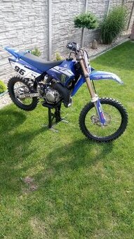 Yamaha yz 85 - 1