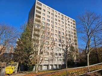 Na predaj 4 izbový byt, Dúbravka - Hanulova ulica