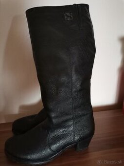 Dámske zateplené čižmy Rieker č. 38