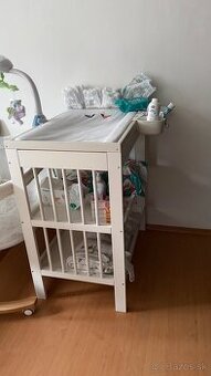 prebaľovací pult ikea