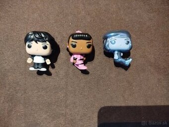 Stranger things kinder joy