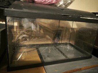 Predám akvárium 54 l 60x30x30