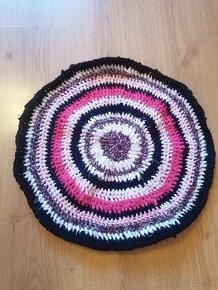 Podsedaky, pelech, koberceky-rucne hackovane - 1