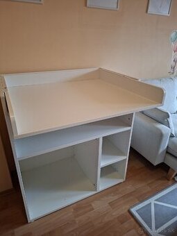 prebaľovací pult ikea Smastad