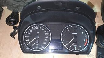 Budíky čítačka kľúča vypinac svetiel