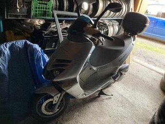 Skúter Aprilia Leonardo