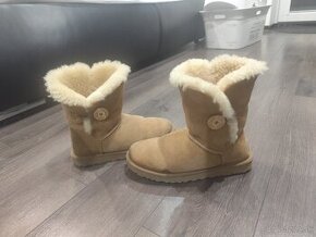 Ugg dámske bežové čižmy / snehule