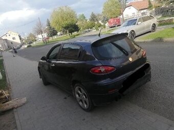 Alfa romeo 147 1.9 85kw+chip menši