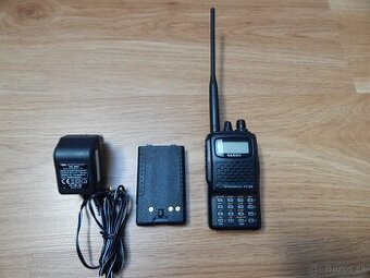 Yaesu FT-60
