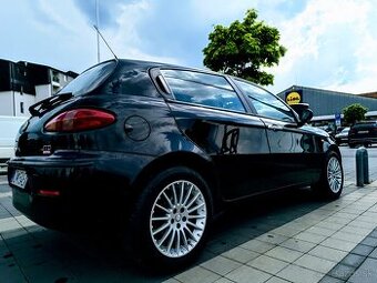 Alfa Romeo 147, 1.9 JTD, 8V, 85kw(115k), 5dv