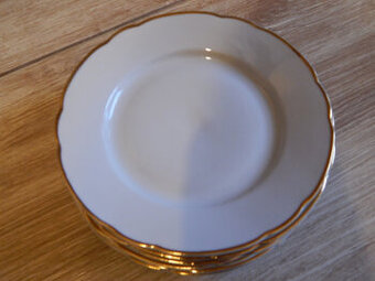 Porcelánové retro dezertné taniere